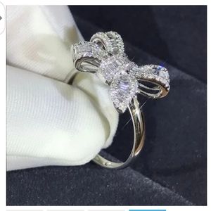 Luxury Brilliant Ring